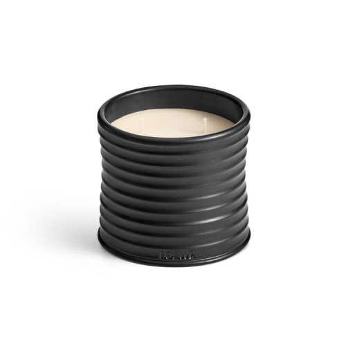 LOEWE 烤榛果香氛蠟燭 
Roasted Hazelnut Candle